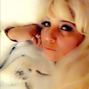 Meet your Posher, Elsa araceli